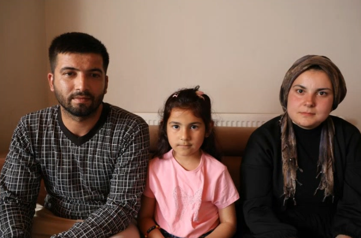 Okulda karne günü sivil kıyafet krizi: 35 öğrenciye karne verilmedi - Resim : 1