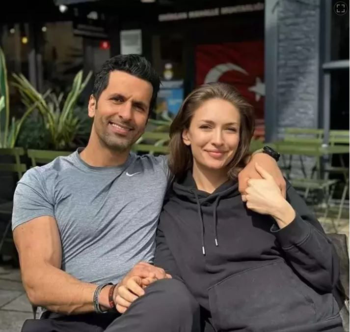 Ayrılık da Sevdaya Dahil’in Neslihan’ı Yasemin Kay Allen eski FBI Ajanı Erdal Kaya ile Las Vegas’ta sessiz sedasız evlendi: Gelinliği tam not aldı... - Resim: 6