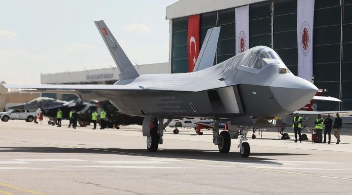 KAAN'da tarihi dönüm noktası: Üç prototip bir arada... Beşinci nesil devrimi başlıyor - Resim: 12