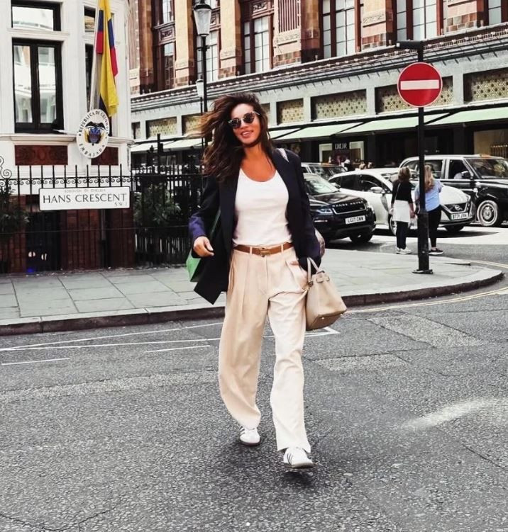 Güzide Duran ve Adnan Aksoy’un çekişmeli boşanmasında detaylar belli oldu: 18 yıllık evlilik 15 dakikada bitmişti... - Resim: 14