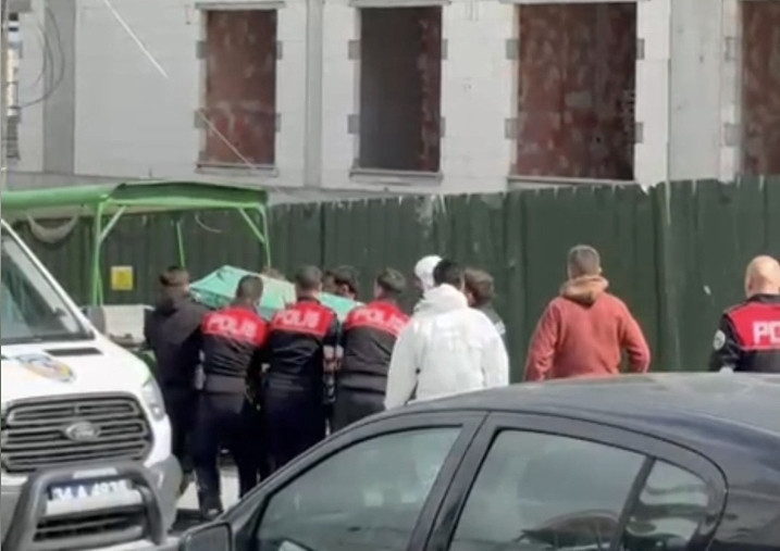Beylikdüzü'nde kanlı cinayet: Otomobilinde başından vuruldu - Resim : 3