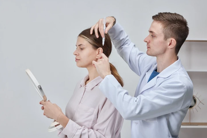 Asya’da sosyal medya ile patlayan yeni trend: Kadınlar 'elf kulağı' için estetik kliniklerine hücum etti - Resim : 3