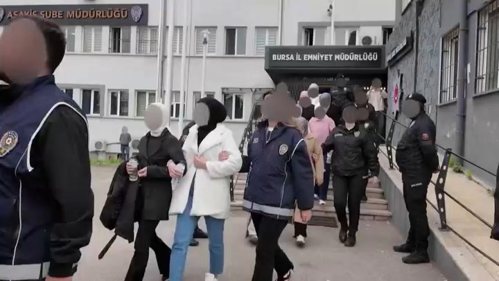 Sahte diplomayla tedavi faciası: Bir kent bunu konuşuyor: Ultrason cihazından diş ünitesine kadar - Resim : 5