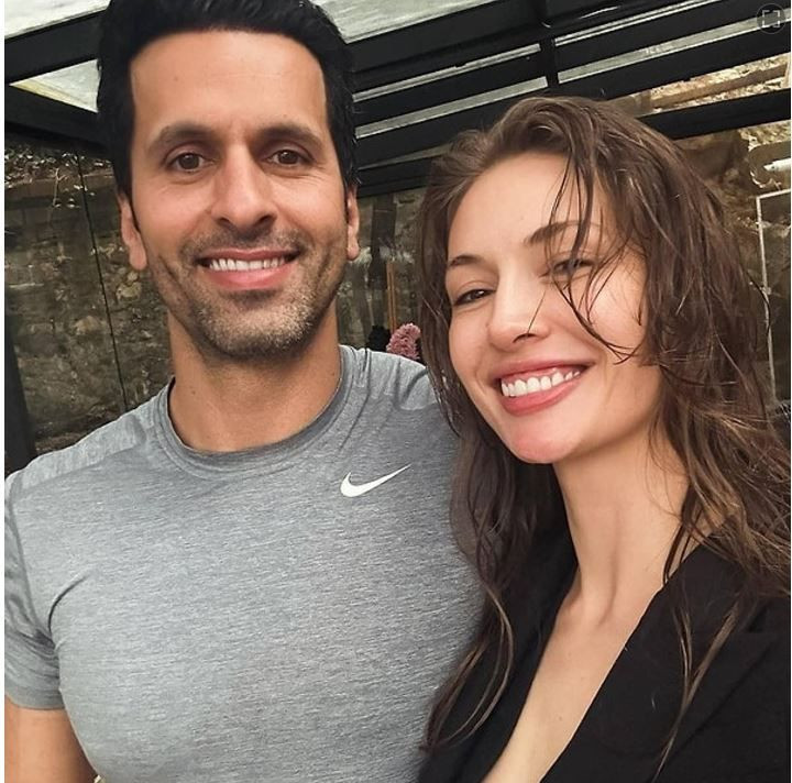 Ayrılık da Sevdaya Dahil’in Neslihan’ı Yasemin Kay Allen eski FBI Ajanı Erdal Kaya ile Las Vegas’ta sessiz sedasız evlendi: Gelinliği tam not aldı... - Resim: 5