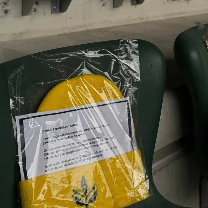 Saran şov devam ediyor: Yağmurluk sonrası taraftara bir jest daha - Resim: 6