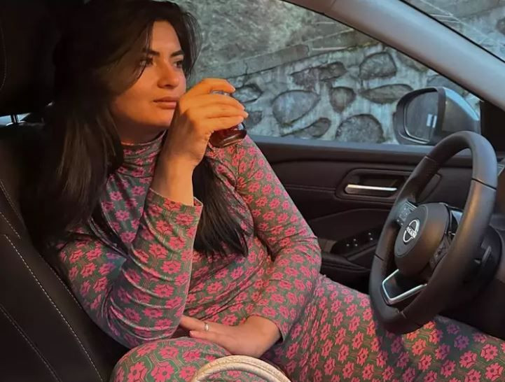 Fenomen gelin adayı Hanife Gürdal iğne ipliğe döndü: Yeni hali şok etti! - Resim: 5