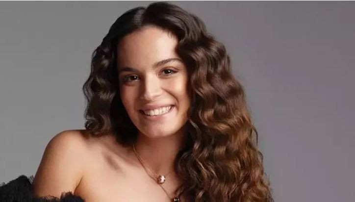 Dekor felaketi: Sahnede korku dolu anlar! Aslı Bekiroğlu'nun kafasına kapı düştü - Resim: 3