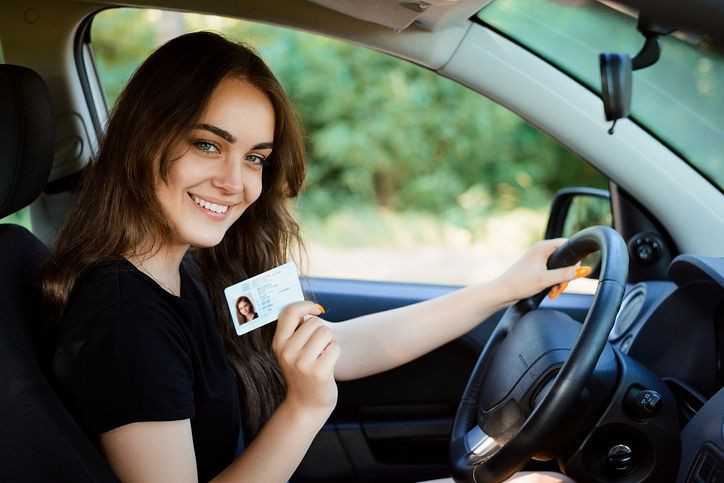 Trafikte yeni düzenleme bu 4 hatayı yapanın ehliyetleri iptal edilecek - Resim: 4