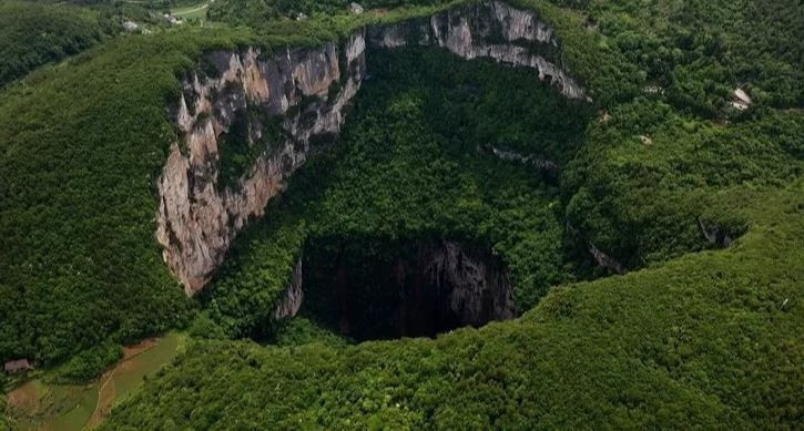 Bilim insanları şaşkın: Yüzlerce metre derinlikte saklı dünya - Resim: 7
