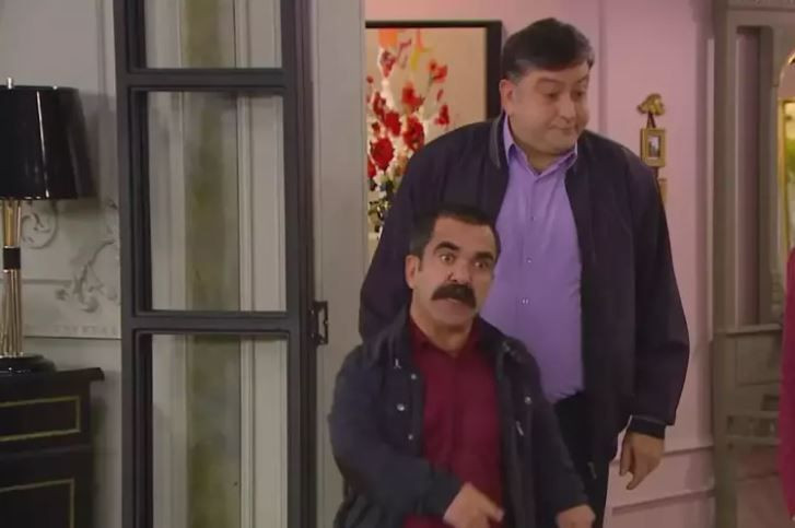 Çocuklar Duymasın’da Çaycı Hüseyin’in en yakın dostuydu: Şükrü Koruyucu’nun asıl mesleği şaşkına çevirdi - Resim: 7