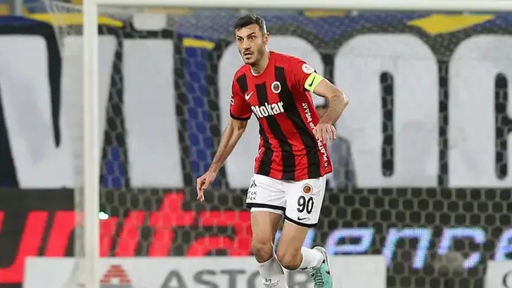 Arca Çorum FK'de bir ayrılık daha: Sinan Osmanoğlu ile yollar ayrıldı - Resim : 1