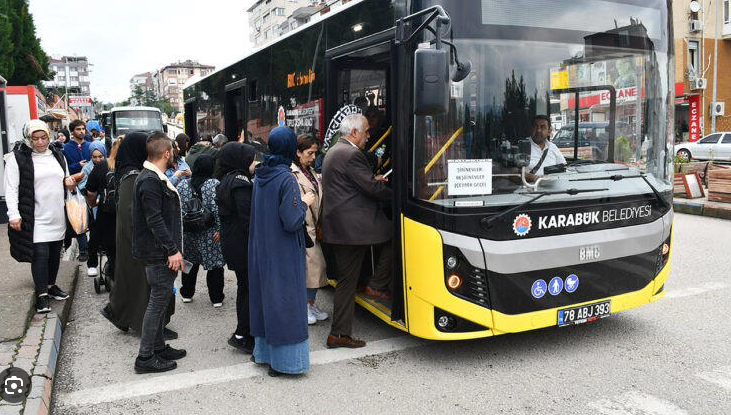 Yaşlılar için ücretsiz ulaşım tarihe karışıyor: O tarihten itibaren hepsi para ödeyecek - Resim: 5
