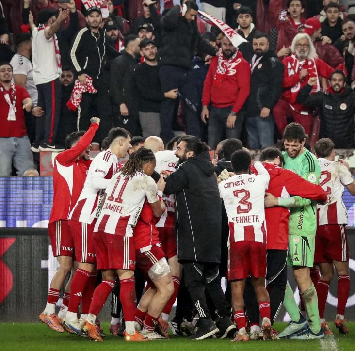 Antalyaspor - Trabzonspor maçı saat kaçta, hangi kanalda? Muhtemel 11'i - Resim: 3