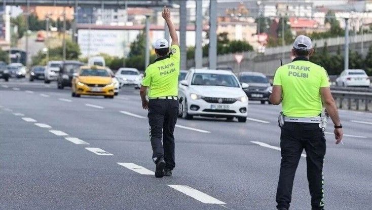 İstanbul’da bugün dikkat: Bu yollar trafiğe kapatıldı - Resim: 9