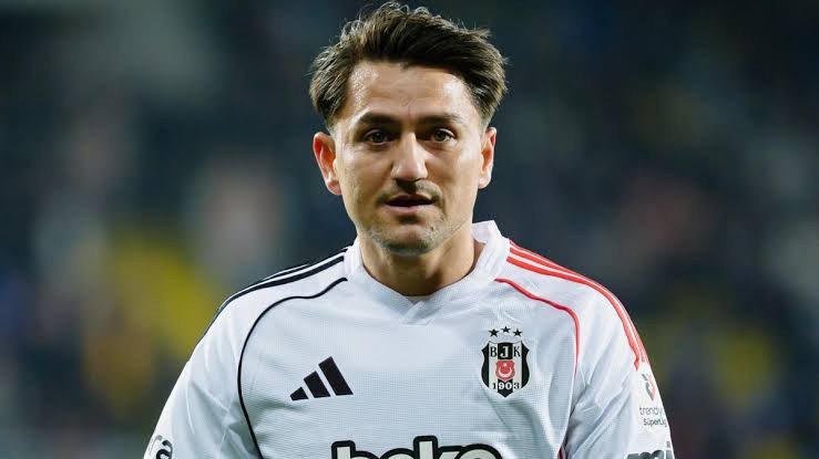 Beşiktaş'ta iki ayrılık birden: Resmen veda ettiler - Resim : 2