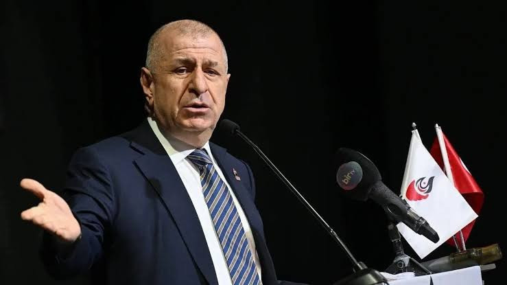 İrem Çiçek gözaltına alındı, Ümit Özdağ böyle tepki gösterdi: Düşünüyorum öyleyse tutuklayın - Resim : 1