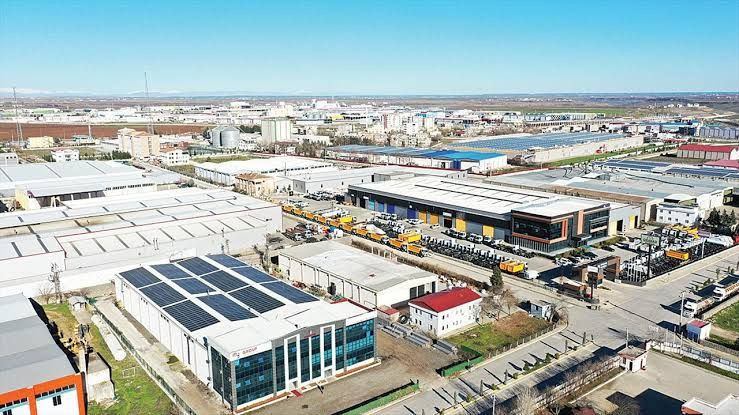 Dev fabrika otel ve mağazalar satışa çıkarıldı - Resim: 2