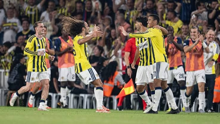 Acun Ilıcalı, Süper Lig şampiyonluk adayını açıkladı: "Bir tık önde" - Resim: 8