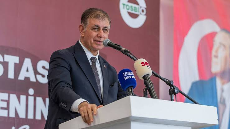 İzmir'de 8 ilçe AK Parti'ye geçebilir iddiası: Cemil Tugay geçerse kimler peşinden gidecek? - Resim : 2
