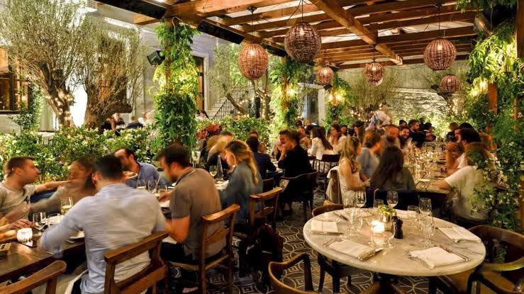 70 şubeli dev restoran zinciri iflas etti: Tüm şubelerini aynı gün kapattılar - Resim: 1