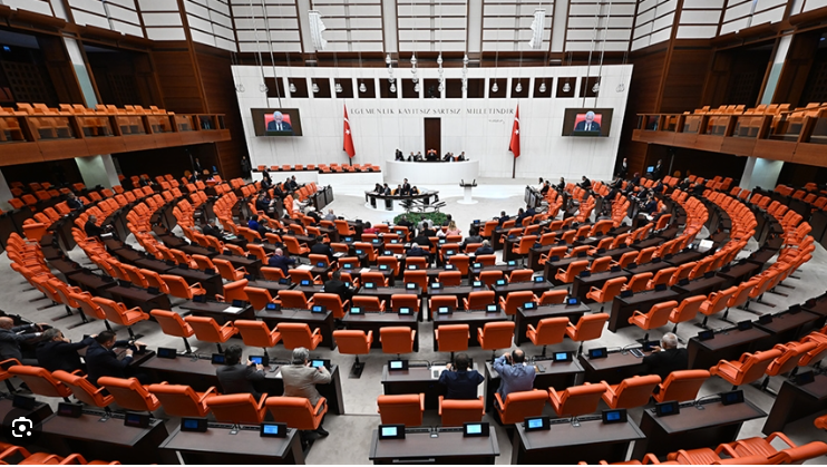 12. yargı paketinde yok yok: IBAN mağdurları, çocuk suçluya ceza, cinsiyet değiştirme... - Resim: 5