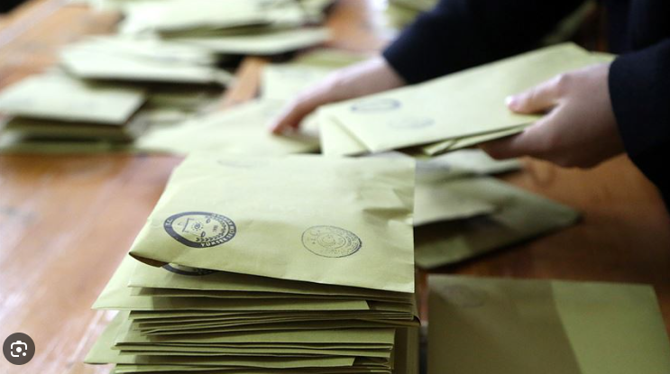 Son anket sonuçlarında AK Parti, YENİ Parti ve CHP'nin oy oranı ortaya çıktı: Dengeler değişecek - Resim: 12