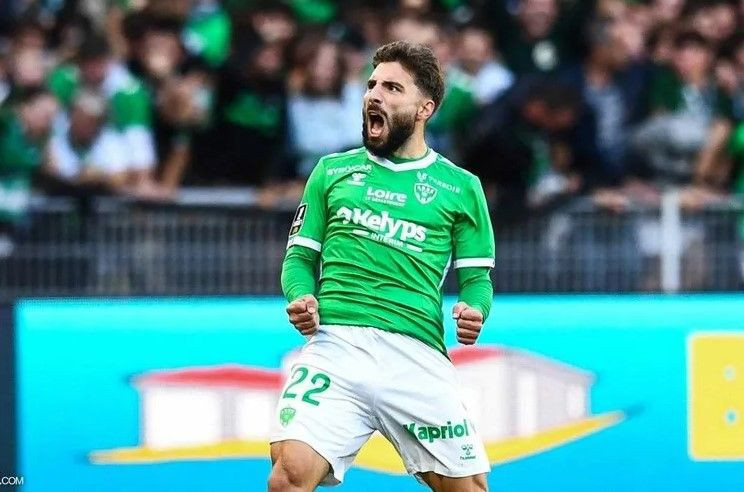 Beşiktaş 6 pozisyonda transfer peşinde: Yaz için hedef isimler belli oldu - Resim: 4