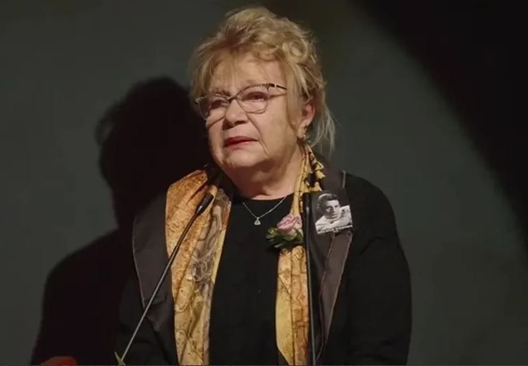 Türk tiyatrosu duayenine gözyaşlı veda: 72 yıllık efsane Haldun Dormen sonsuzluğa uğurlanıyor… Vasiyeti yerine getirildi - Resim: 9