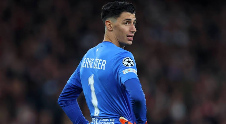 Berke Özer Galatasaray maçında Lille'in kalesini koruyacak mı? - Resim : 2