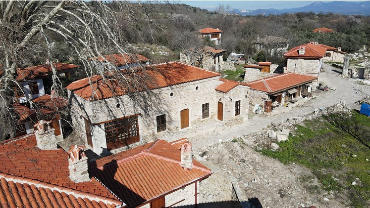 Gladyatörler şehrinde zamana yolculuk: Tarihi dükkanlar kapılarını açıyor - Resim : 2
