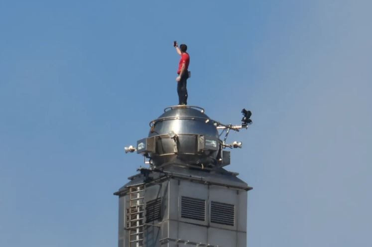 Serbest tırmanışta yeni rekor: Alex Honnold Taipei 101’e tırmandı - Resim: 3