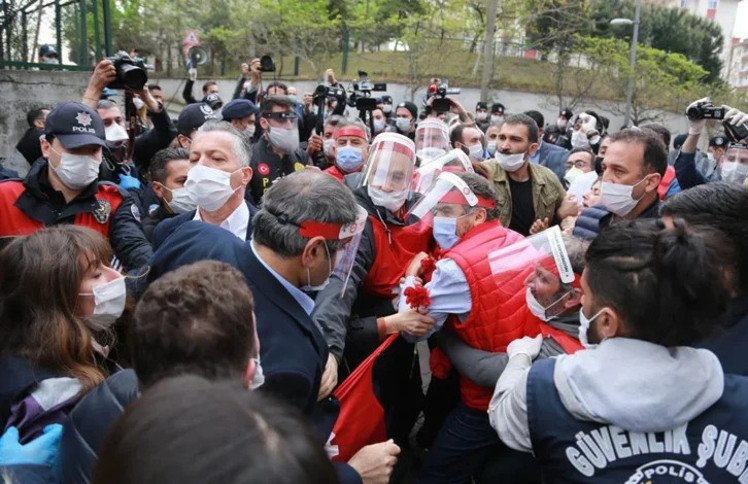 Meydanlardan yasaklara: AKP’nin 1 Mayıs’la 23 yıllık imtihanı - Resim : 4
