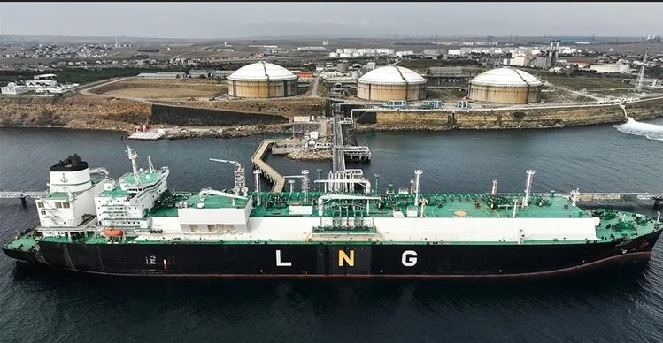 Cezayir'den yola çıkan LNG gemisi 31 Mart'ta Türkiye'ye geliyor - Resim : 1