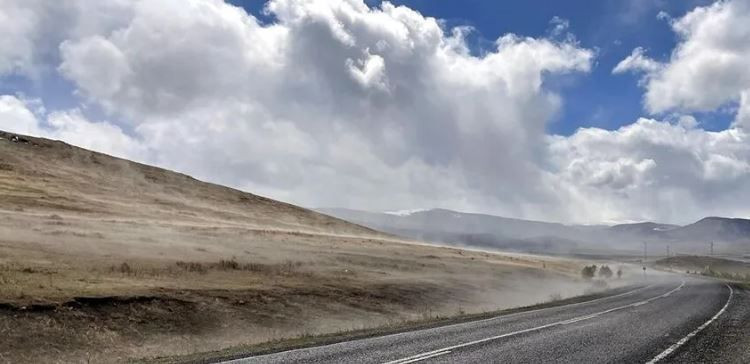 Meteoroloji uyardı: Kuvvetli rüzgar ve 15 ilde gök gürültülü sağanak yağış bekleniyor - Resim: 25