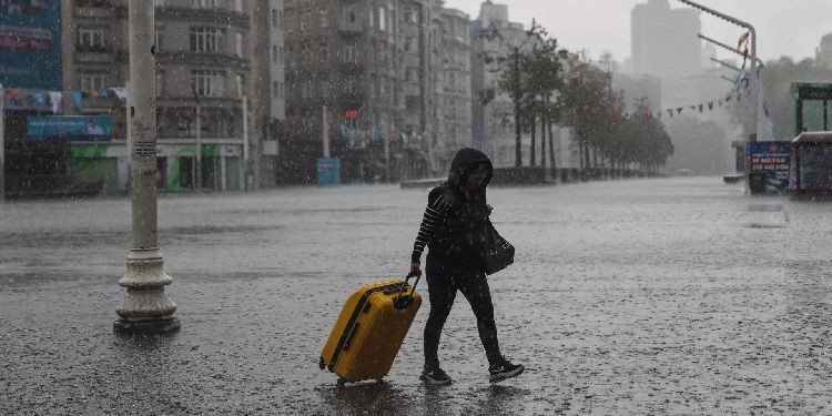 Meteoroloji duyurdu: Fırtına kopacak sağanak yağış 38 ili esir alacak - Resim: 7