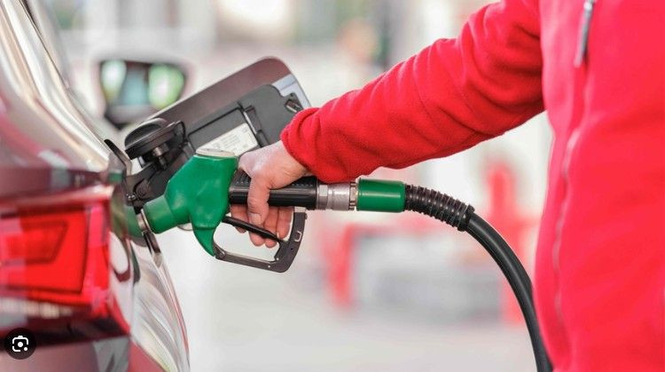 Akaryakıt alacaklar o tarihi bekleyin: 5 lira 30 kuruş indirim gelecek - Resim: 1