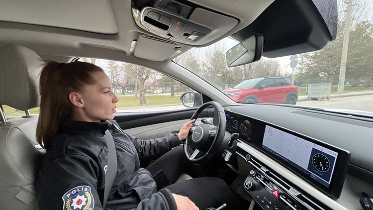 Şehit ve Gazi babaların kızları polis oldu - Resim : 5