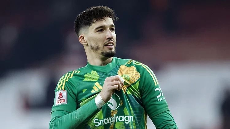 Süper Lig devi Altay Bayındır transferinde Beşiktaş'a rakip oldu - Resim: 5