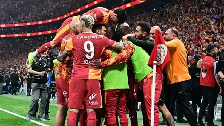 Süper Kupa'da mücadele edecek 4 takım belli oldu: Eşleşmeler netlik kazanıyor - Resim: 3