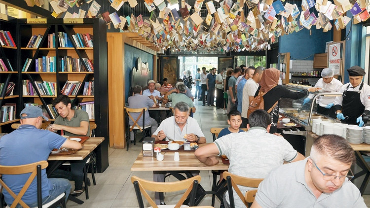 Kafelerde yeni dönem kuralları başladı: Kısıtlamaya gidildi - Resim : 1