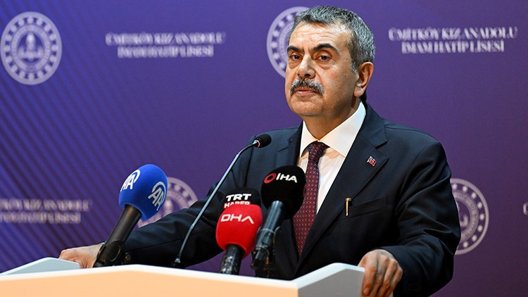 Ankara kulislerinden sızdı: NATO zirvesi sonrası kabinede iki bakan yolcu - Resim : 2