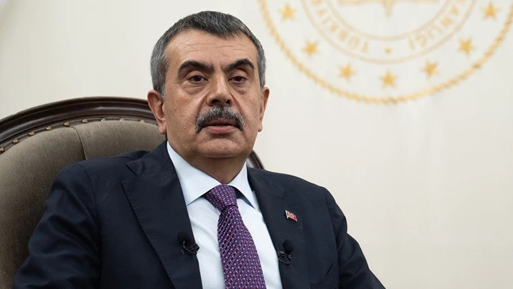 Bakan Tekin hakkında suç duyurusu: '