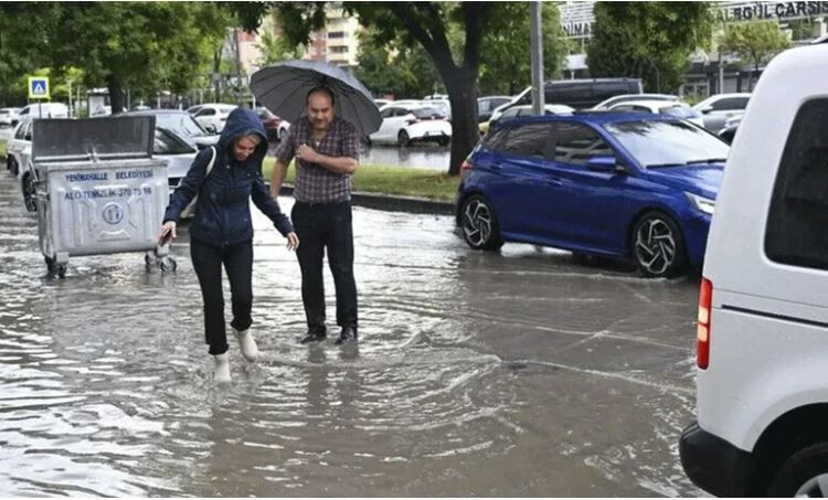 AKOM uyardı: Sağanak yağış ve fırtına geliyor (12 Eylül 2026) - Resim: 6