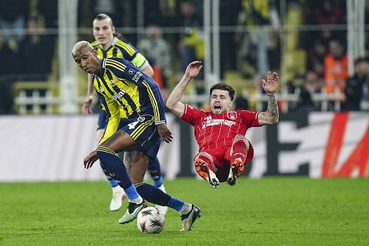 Yapay zeka Nottingham Forest-Fenerbahçe maçının skorunu tahmin etti - Resim: 1