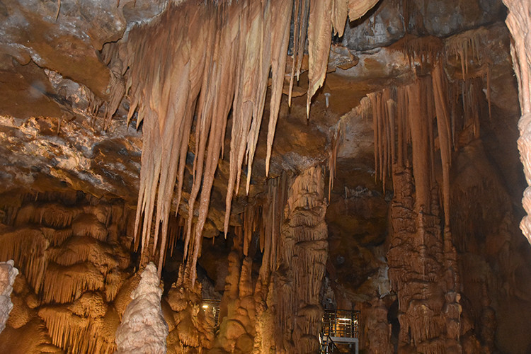 Gümüşhane’nin gizli cenneti: Karaca Mağarası restore edildi, ziyaretçiler büyülendi - Resim : 2