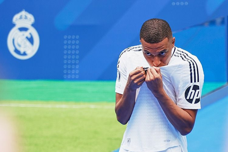 Dünyanın en iyi 30 futbolcusu açıklandı: Messi ve Ronaldo'nun yeri gündem oldu - Resim: 31
