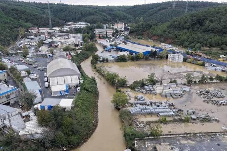 Ekmekçioğlu, İstanbul’da sel riski olan 10 ilçeyi işaret etti: Kağıthane ve Kadıköy var - Resim : 1