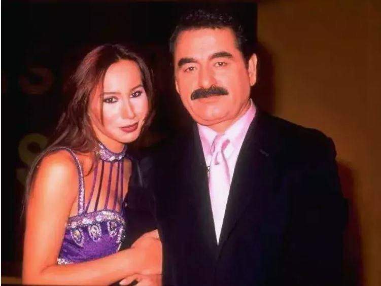 İmparator'un gözyaşları: 22 yıllık küslük yılbaşıda bitti! İbrahim Tatlıses Asena'yı görünce ağladı! - Resim: 27