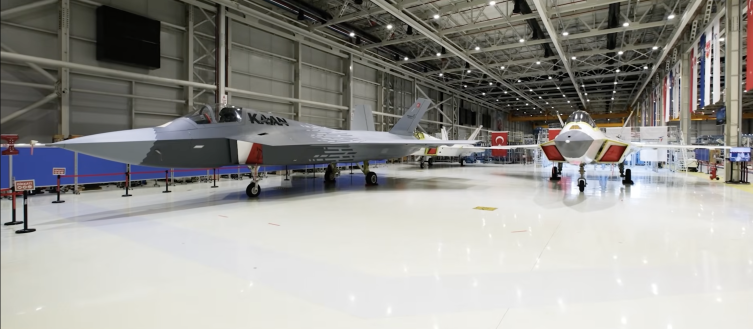 Türkiye'nin yerli üretimi KAAN göz kamaştırdı: İşte yeni özellikleri - Resim: 6