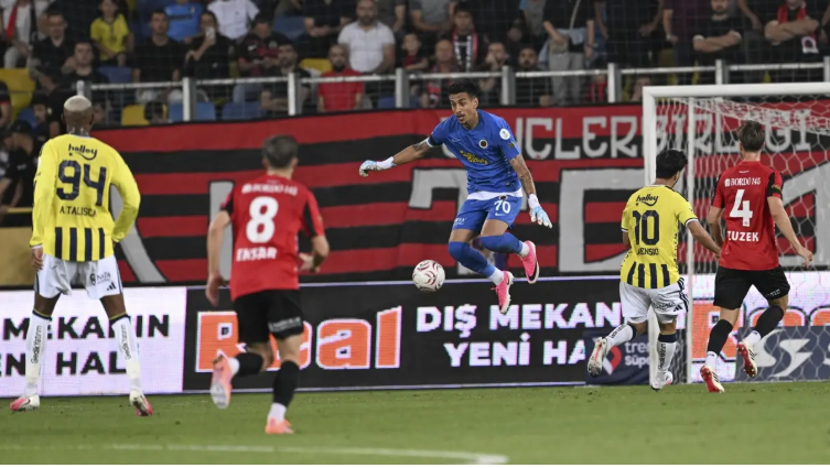 İrfan Can geceye damga vurdu, Fenerbahçe cephesinde tepki büyüdü - Resim : 1